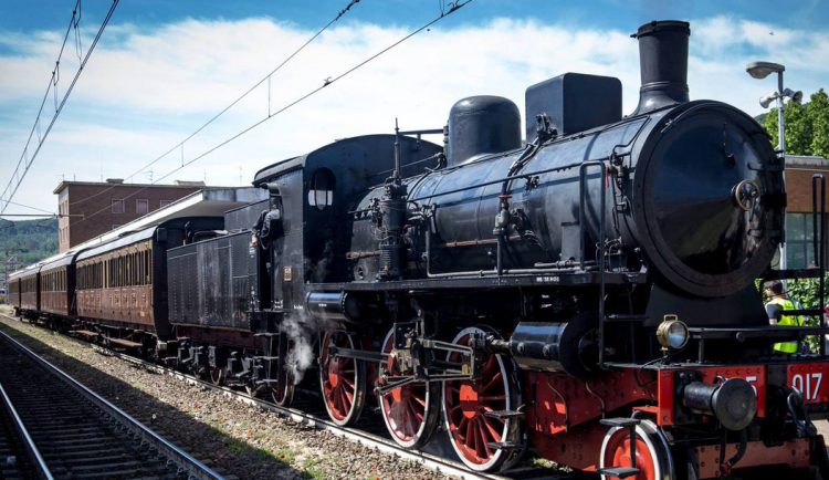 Archeotreno Campania, in viaggio verso mete turistiche. Domenica 28 aprile nelle carrozze dâepocaÂ