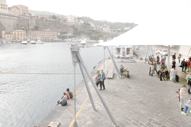 Ascensori Al Porto Di Sorrento Il Gruppo Ronca Alilauro Propone Anche 