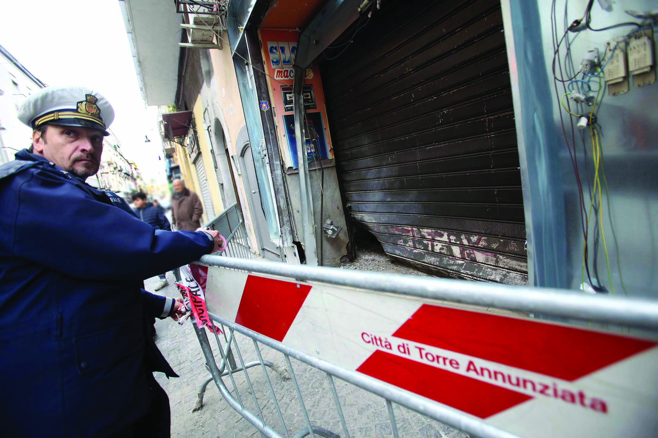 Torre Annunziata, imprenditori in fuga dalla città del racket - Vimarsana News
