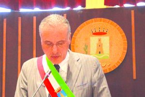 Scafati, arriva la mozione di sfiducia per il sindaco Salvati