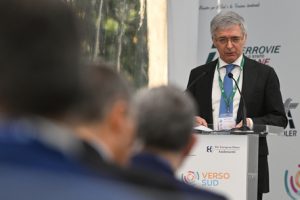 Il ministro dell’economia Franco al Forum di Sorrento: «Divario Nord-Sud enorme, il Pnrr non basta»