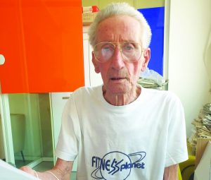Diario dalla corsia, la denuncia di Gerardo: « Io, a 88 anni, ricoverato in un corridoio per 10 giorni e lasciato senza cibo all’ospedale di Castellammare»