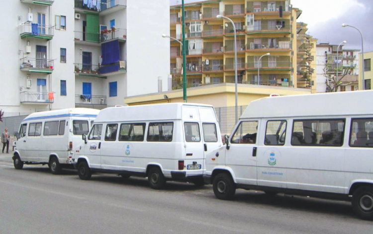 Torre del Greco, sos dai taxi collettivi: «Senza aumenti, rischio default»