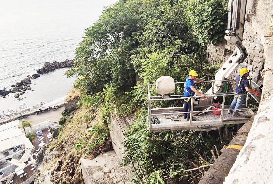 Castellammare. Rischio crolli, due mesi di lavori al Belvedere di Pozzano