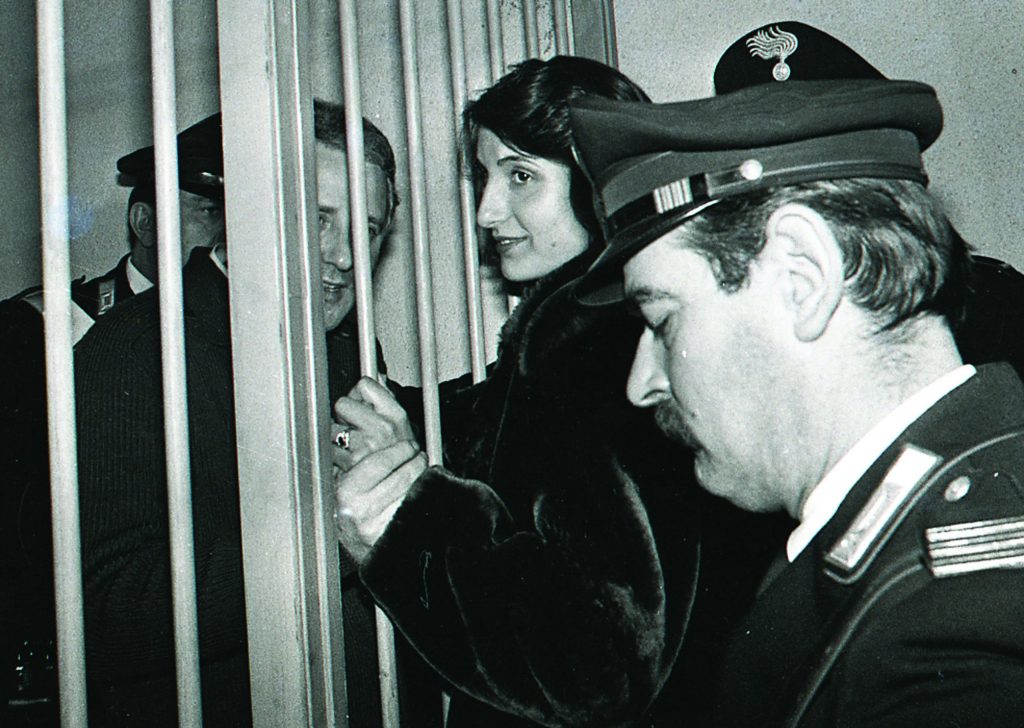 la-figlia-del-boss-cutolo-nella-bufera-dopo-aver-postato-una-foto-del