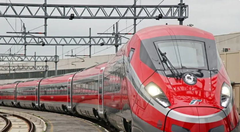 Alta Velocità nel caos: guasto tra Roma e Napoli, ritardi fino a 180 minuti