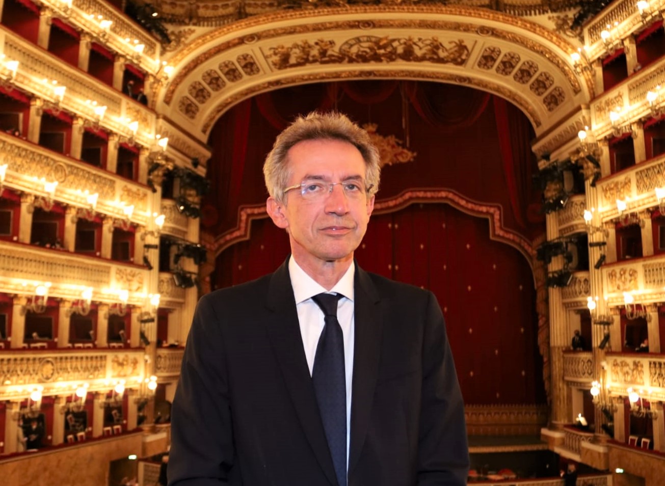 Scandalo al San Carlo di Napoli: perquisizioni in teatro, ci sono 12 indagati