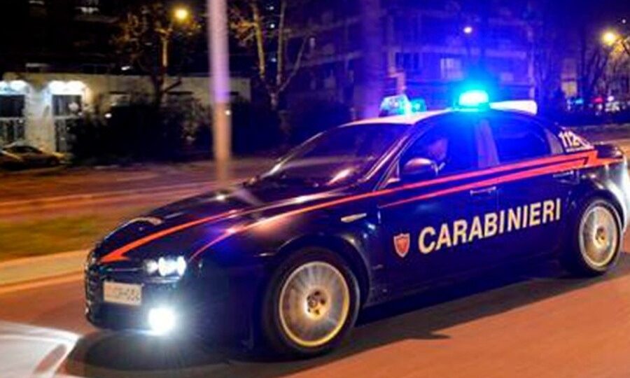 Lite a coltellate alla periferia di Sarno, due giovani di Poggiomarino in ospedale: uno è minorenne