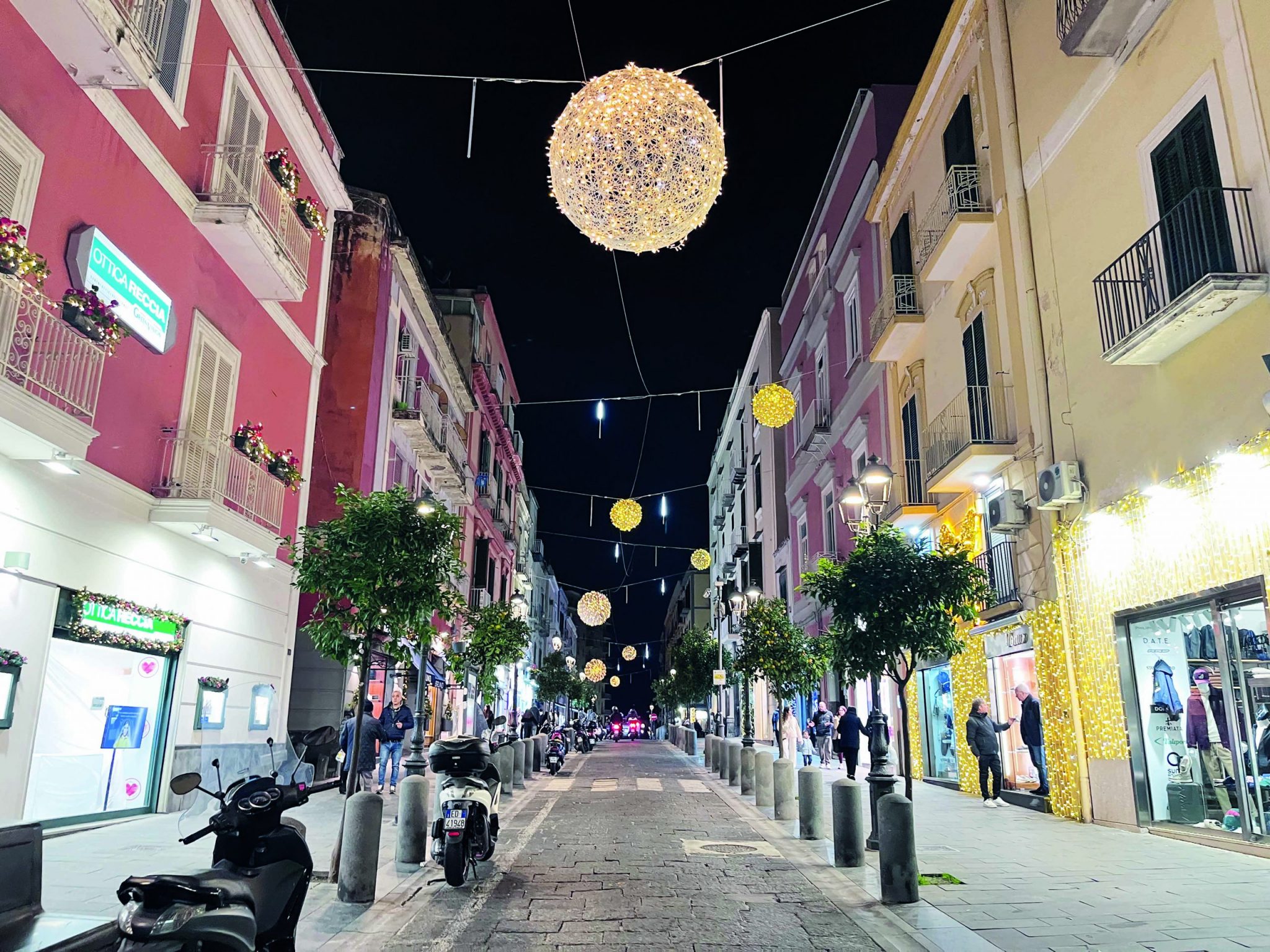metropolis a torre del greco