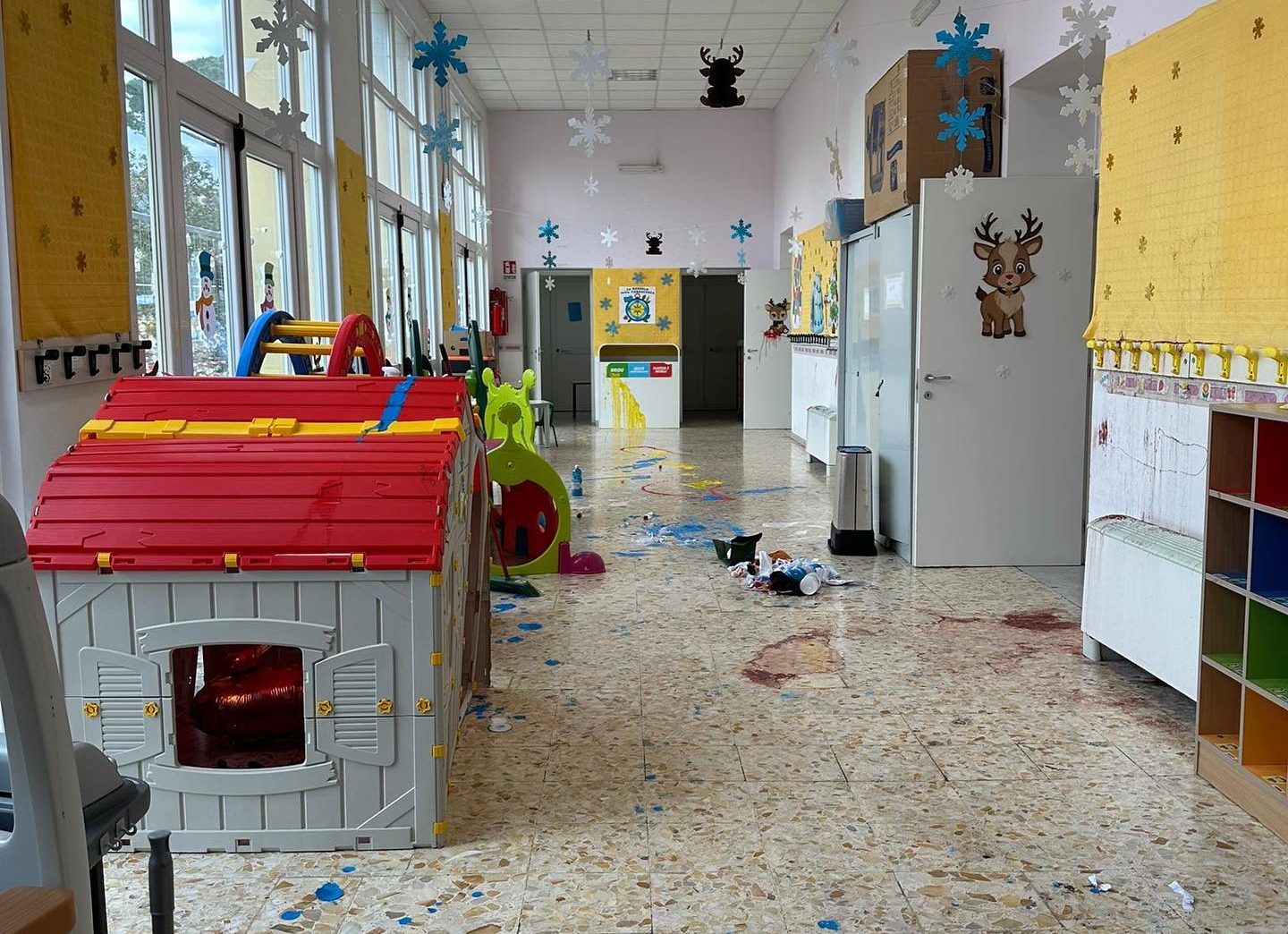 Nocera, la statua della Madonna distrutta dai vandali: è senza testa