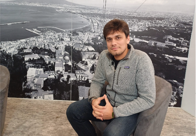 Genitori e figli, un incontro alla scuola Roncalli sulle dipendenze su social e smartphone