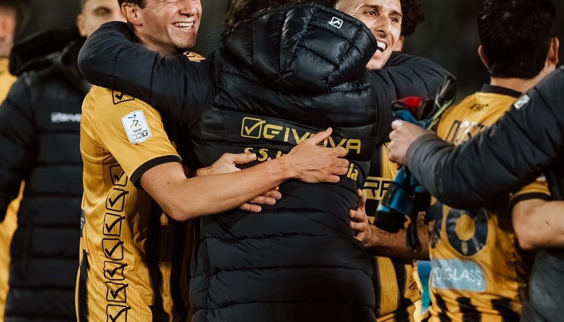 Juve Stabia, una notte da Leone. Il club vuole blindarlo