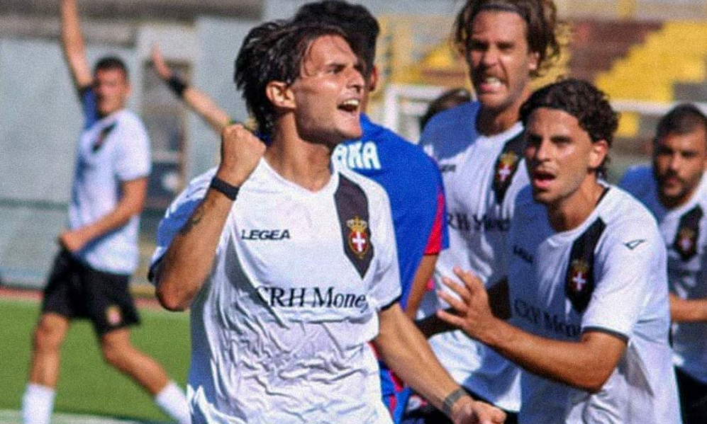 Il Savoia riprende il trono. Il blitz a Vibo vale il primato