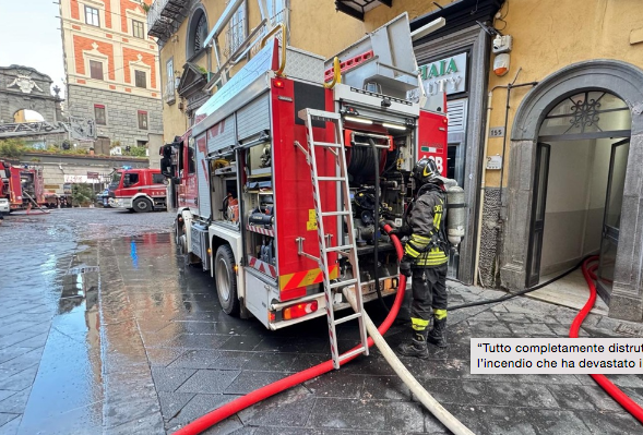 Rogo al teatro Sannazaro di Napoli, Fico annuncia: «Subito un milione in bilancio»