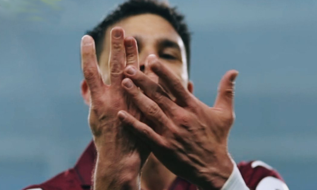 Cazzullo stronca Sal Da Vinci: «Canzone brutta, sembra un matrimonio della camorra»