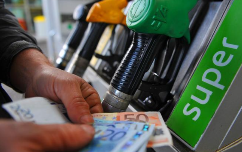 Assoutenti: è già caro-voli per Pasqua, prezzi Nord-Sud a 400 euro