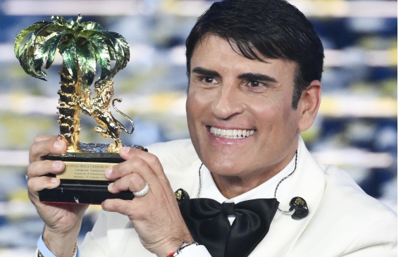 Sal Da Vinci risponde a Cazzullo: «Basta provocazioni, la mia è una canzone d’amore»