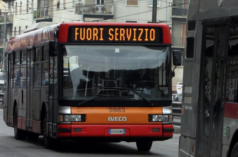 Autista di Air Campania aggredito nel terminal di Avellino