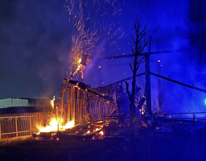 Incendio a Longola