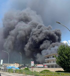 incendio azienda striano