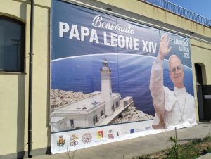 papa leone lampedusa