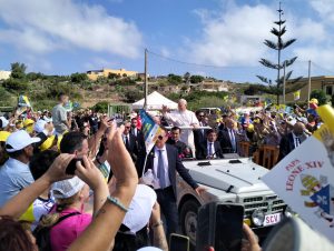 papa leone lampedusa 8